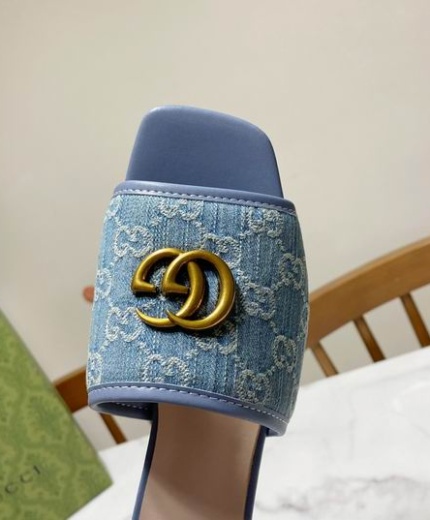 Gucci Slippers 2196788