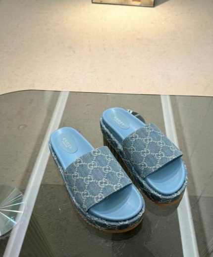 Gucci Slippers 2210609