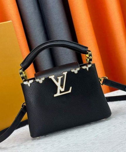 LV Bag M11342