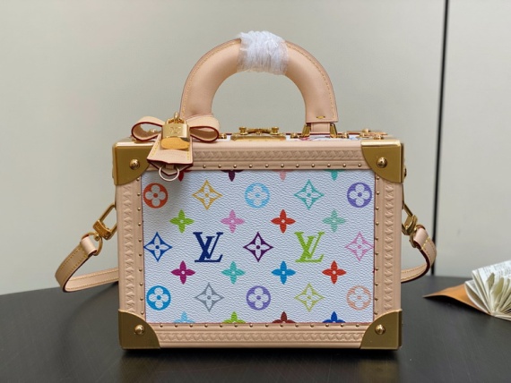 LV Bag M13125