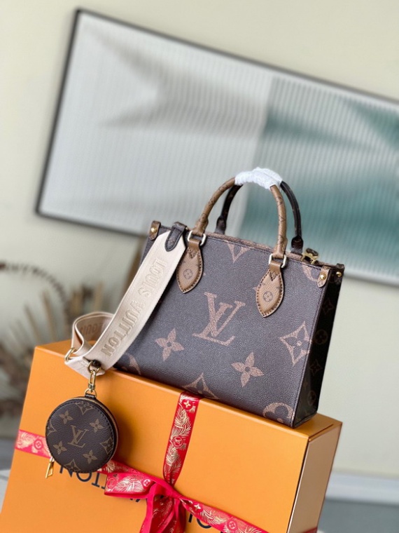 LV Bag M46373